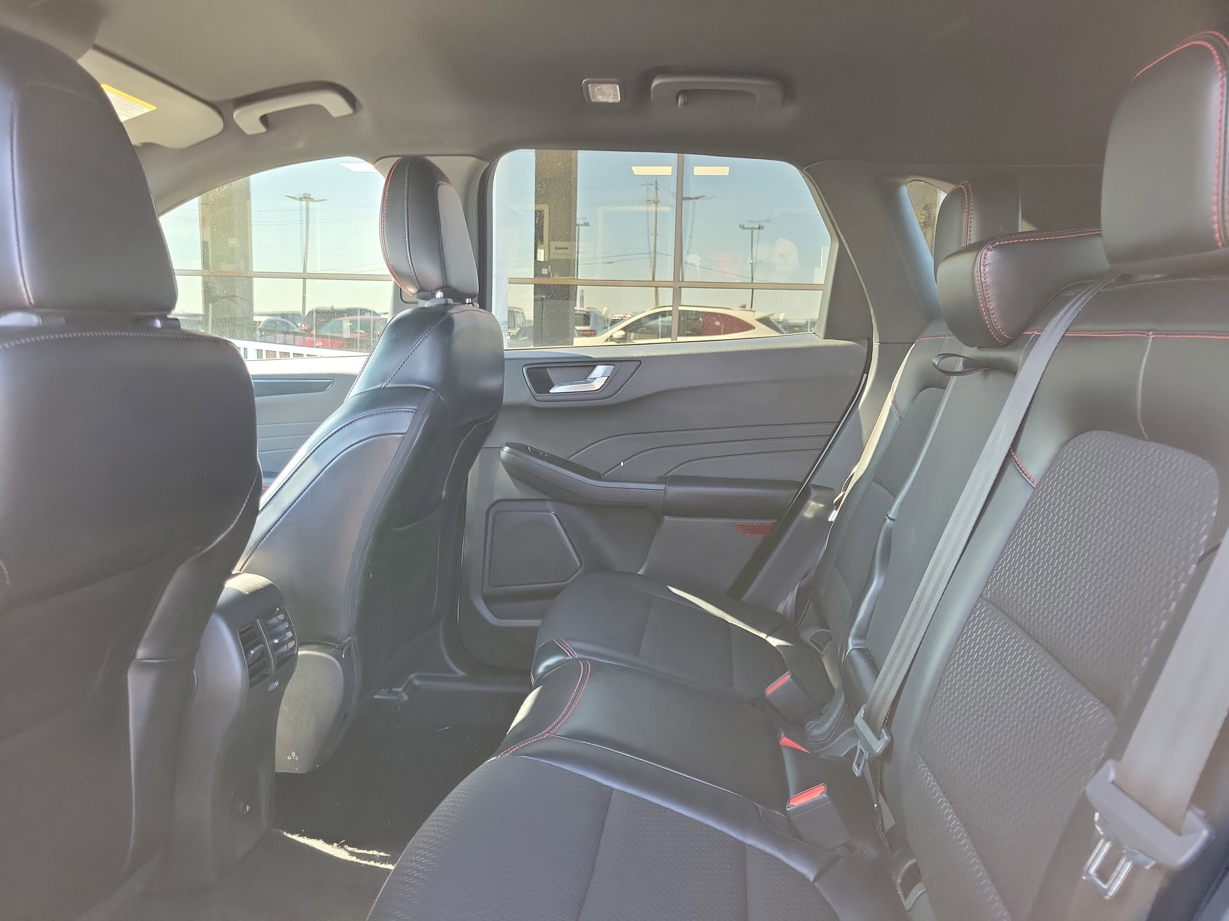 Used 2024 Ford Escape ST-Line Select AWD/4WD image 11