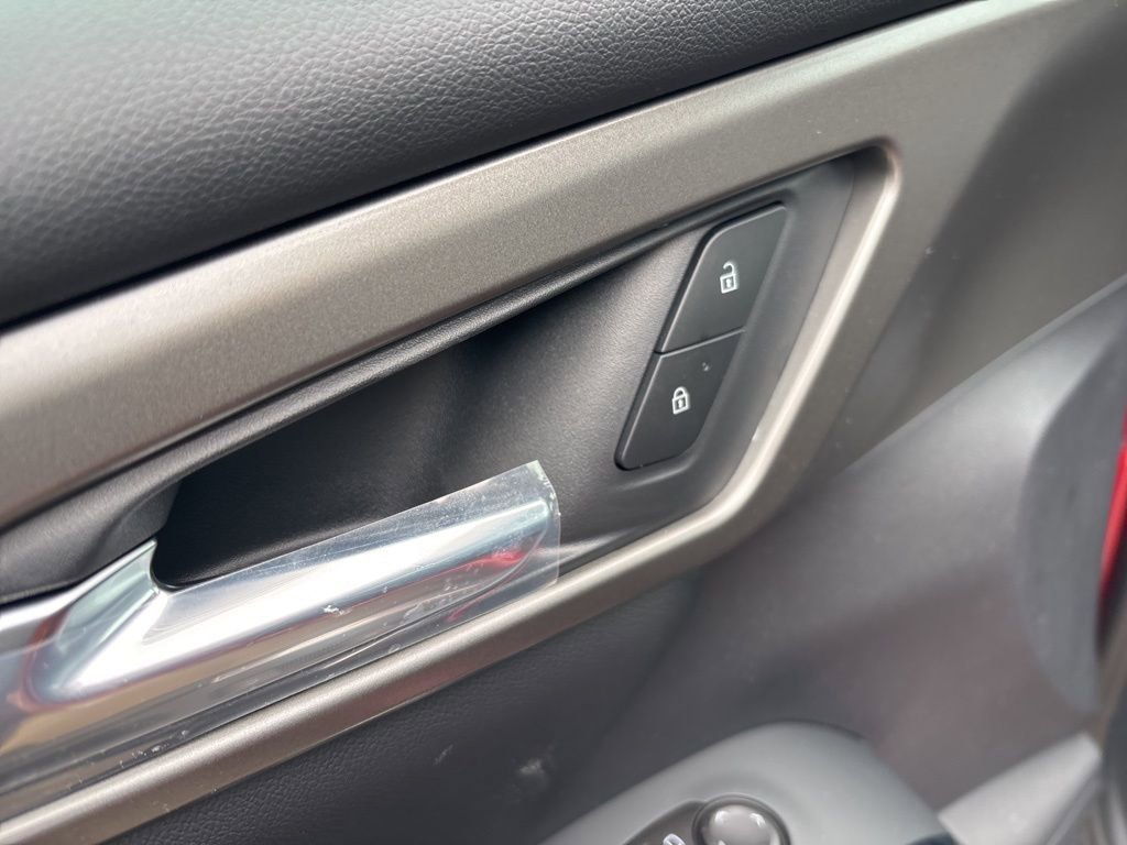 New 2026 Chevrolet Traverse LT w/ Driver Confidence Package image 31