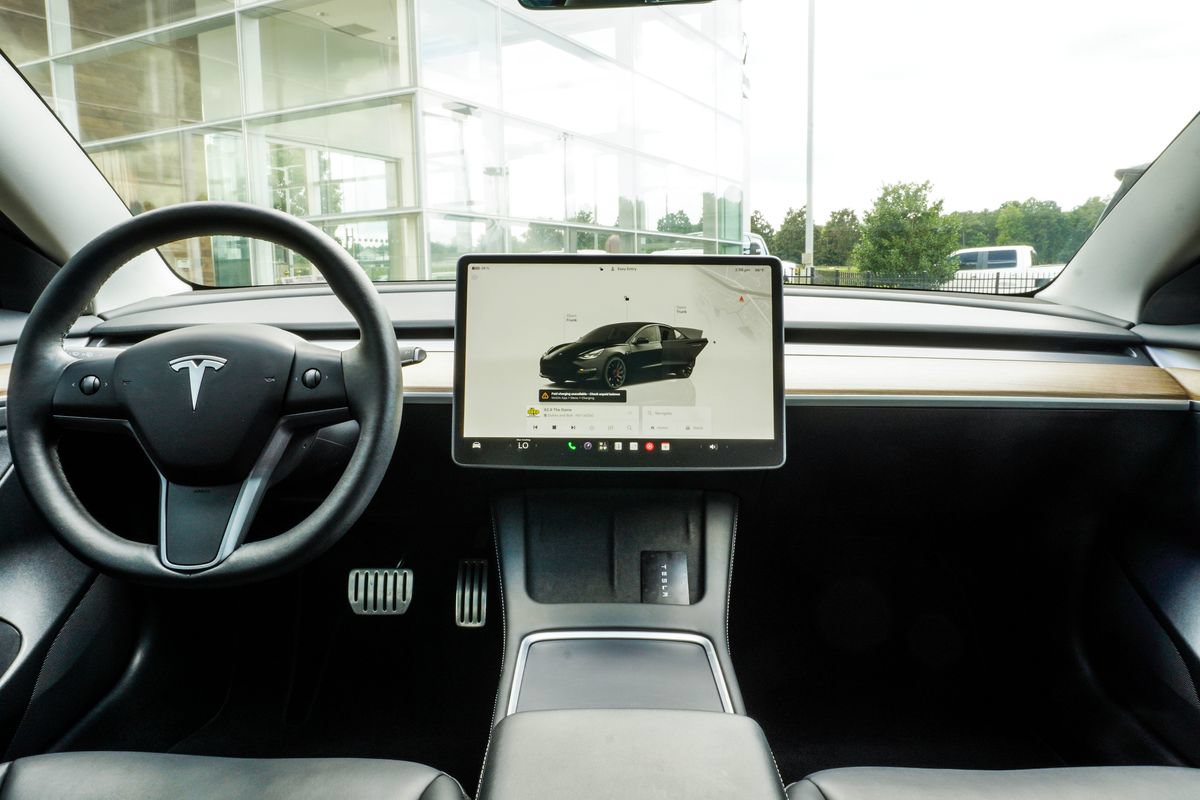 Used 2023 Tesla Model 3 Performance AWD/4WD image 6