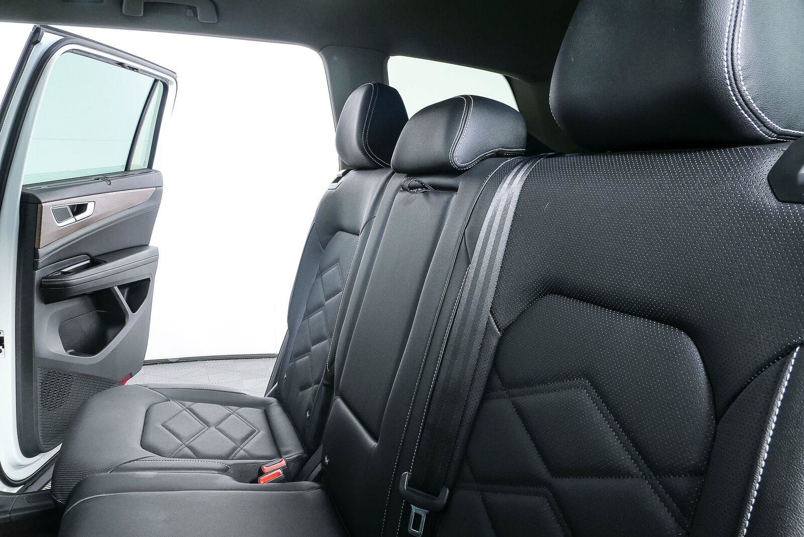 Used 2026 Volkswagen Atlas SE w/ Panoramic Sunroof Package AWD/4WD image 20