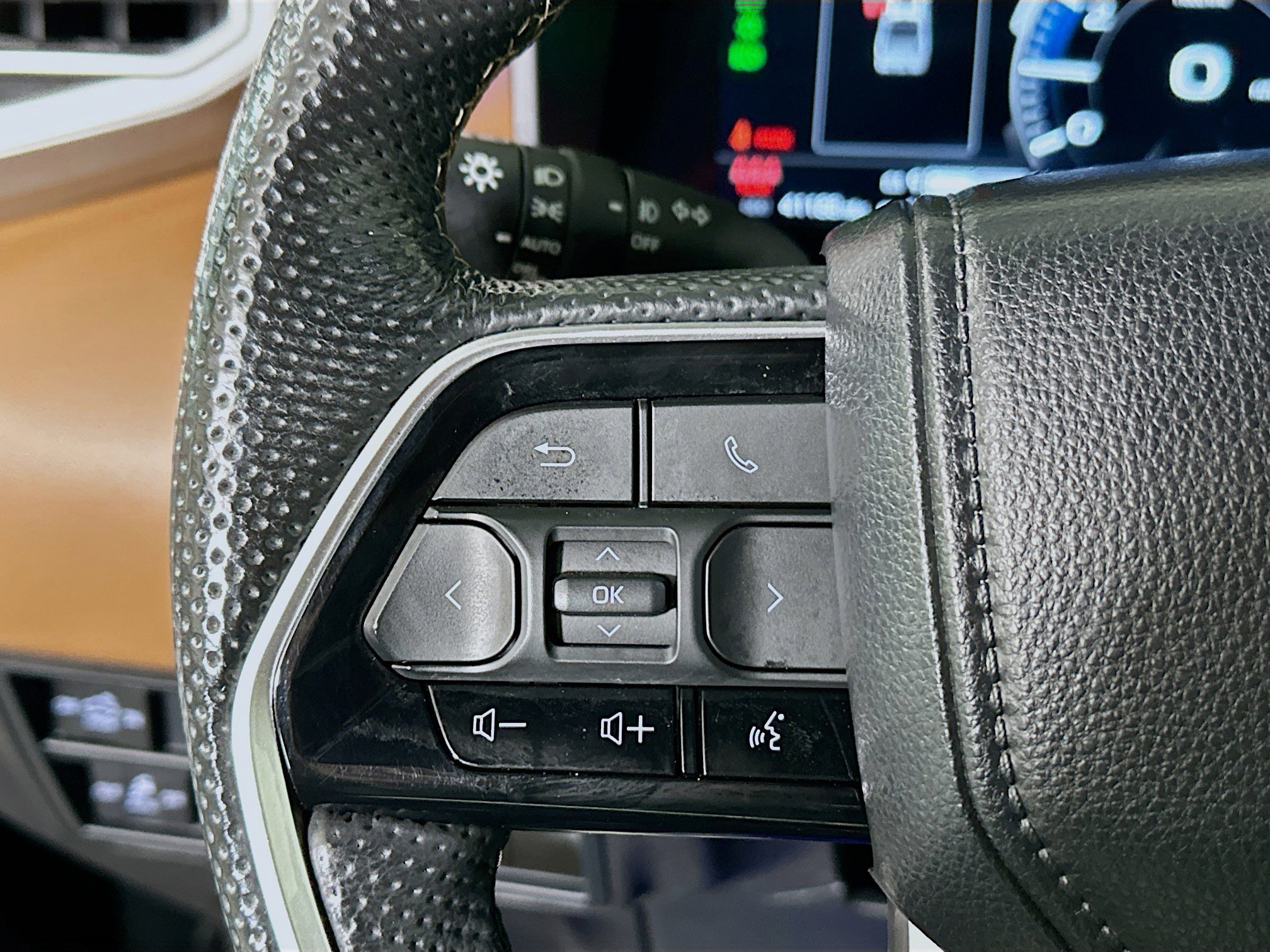 Used 2024 Toyota Tundra 1794 Edition image 16