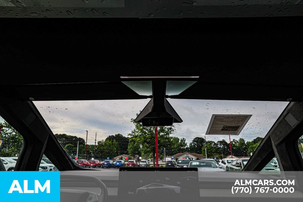Used 2025 Tesla Cybertruck AWD Crew Cab image 48