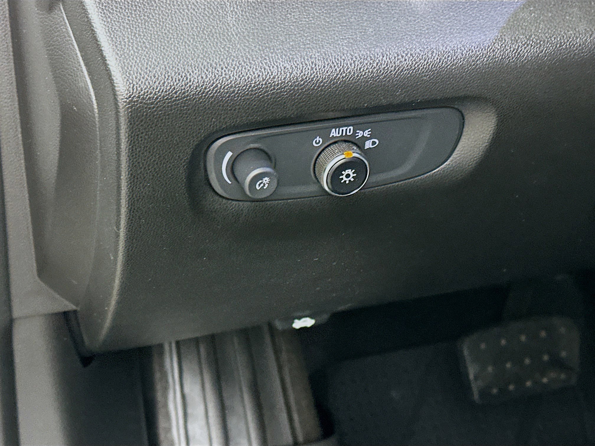 Used 2019 Chevrolet Traverse LS image 16