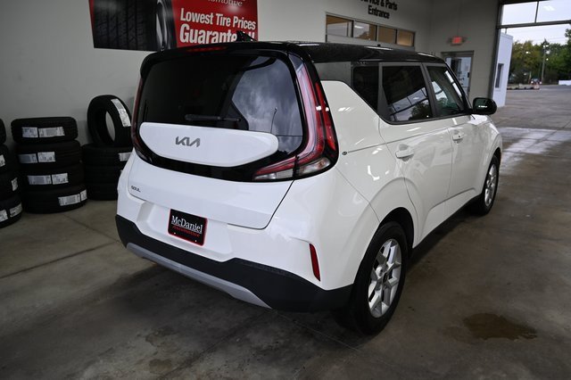 Used 2023 Kia Soul S image 6