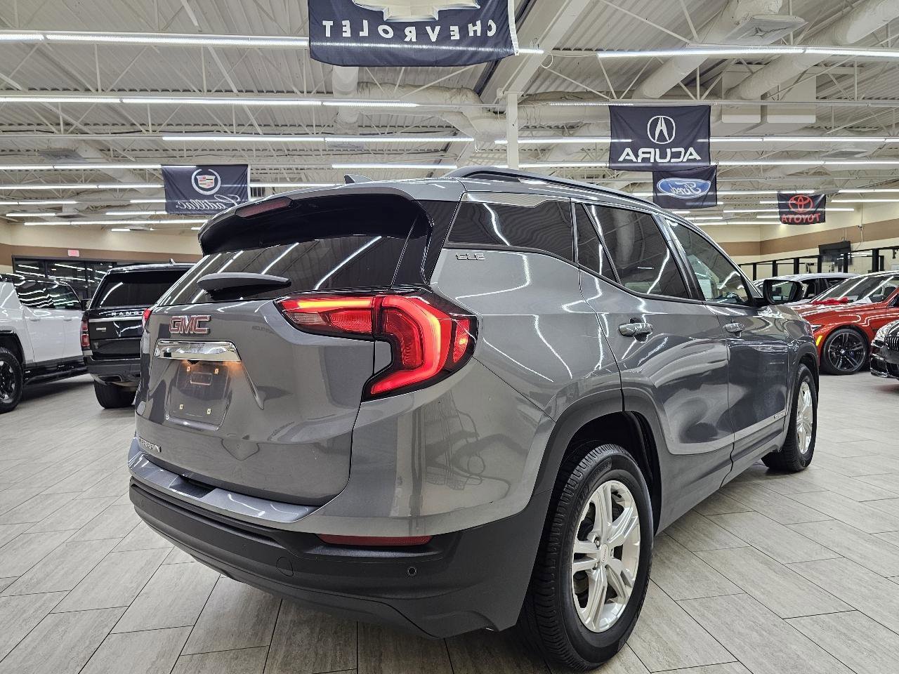 Used 2018 GMC Terrain SLE w/ Infotainment Package I image 6