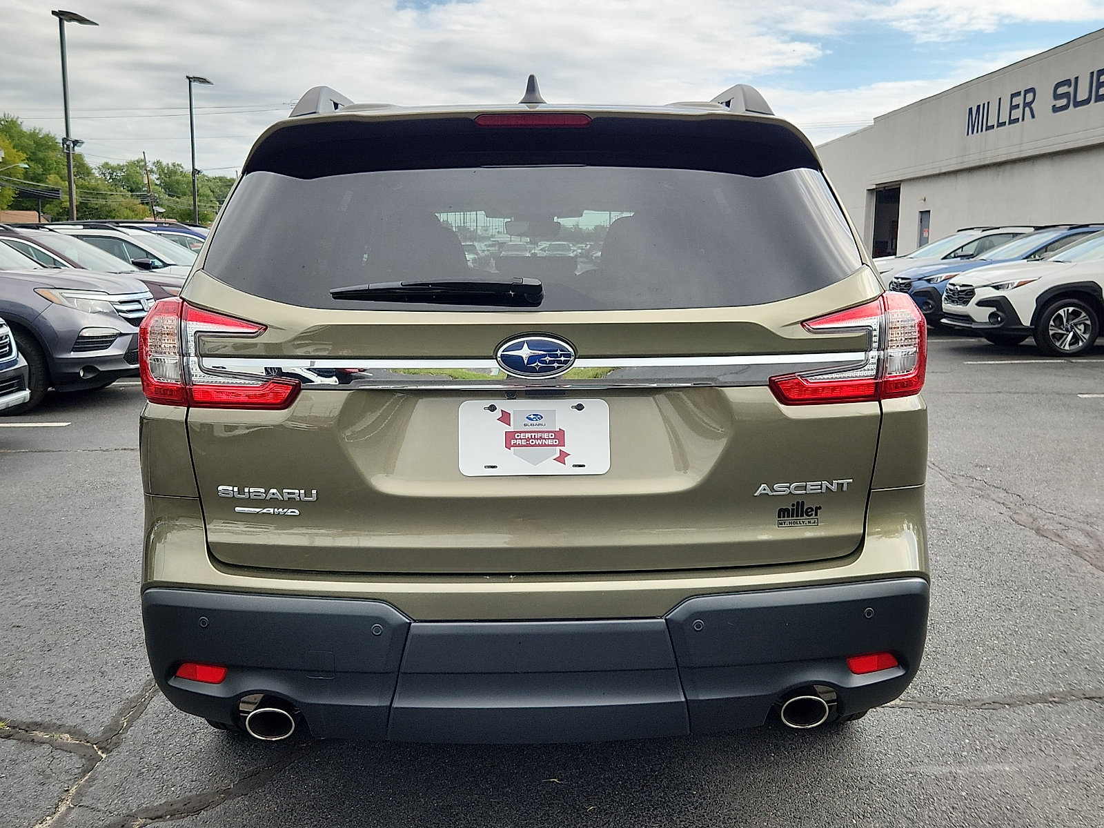 Certified 2023 Subaru Ascent Premium w/ Convenience Package AWD/4WD image 5