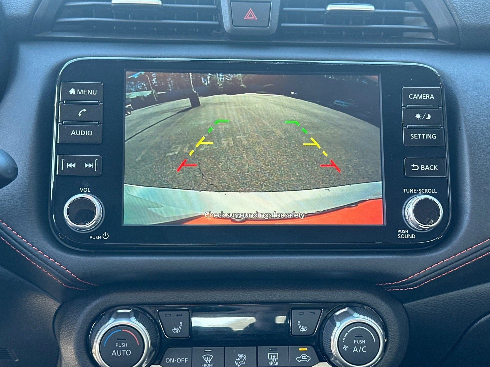 Used 2024 Nissan Versa SR image 28