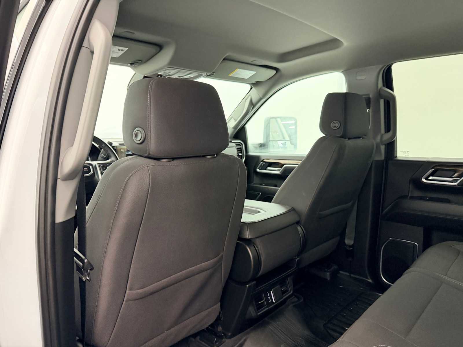 Used 2025 GMC Sierra 3500 SLE w/ SLE Value Package image 20