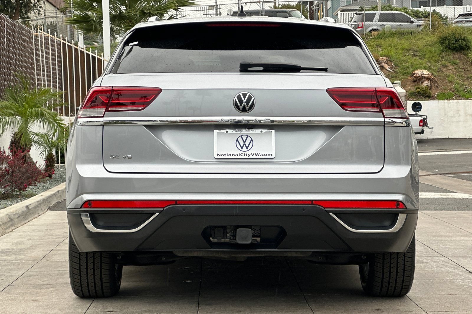 Certified 2023 Volkswagen Atlas Cross Sport SE FWD image 5