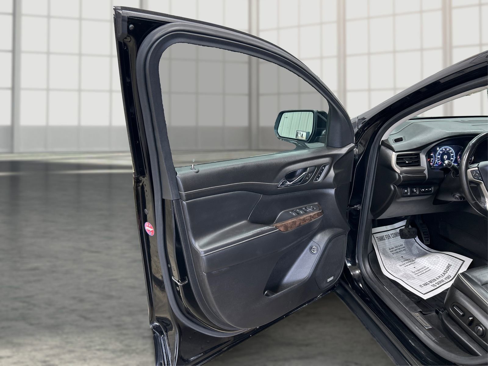 Used 2021 GMC Acadia Denali w/ Denali Ultimate Package AWD/4WD image 19