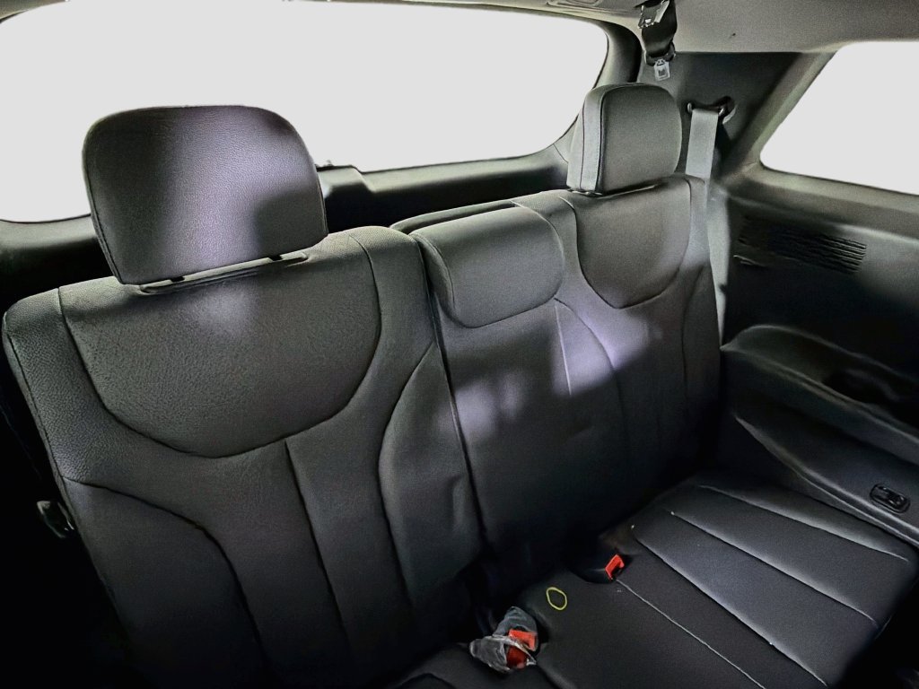Used 2022 Hyundai Palisade SEL w/ 8P Bench Seat Package FWD image 31