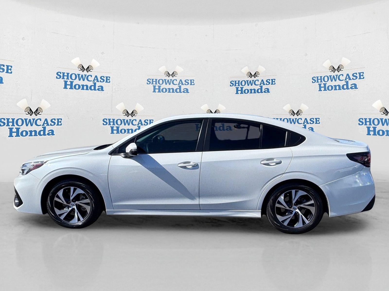 Used 2023 Subaru Legacy Premium AWD/4WD image 4
