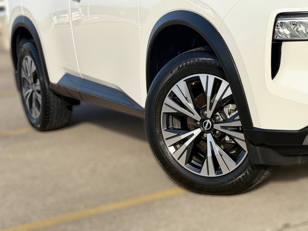 Certified 2023 Nissan Rogue SV FWD image 8