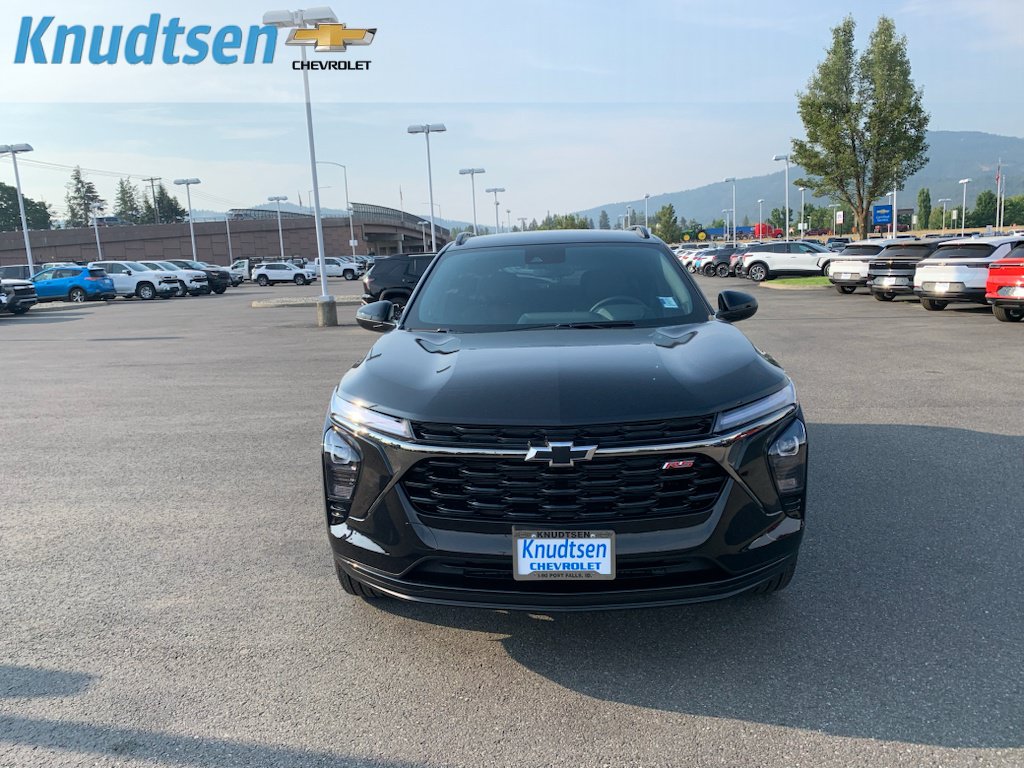 New 2026 Chevrolet Trax RS w/ Driver Confidence Package FWD image 2
