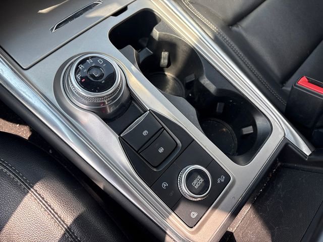 Used 2021 Ford Explorer XLT w/ Equipment Group 202A AWD/4WD image 25