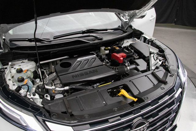 Used 2024 Nissan Rogue Platinum w/ Platinum Premium Package image 32