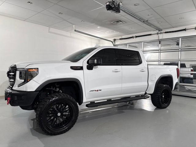 Used 2024 GMC Sierra 1500 AT4X AWD/4WD image 4