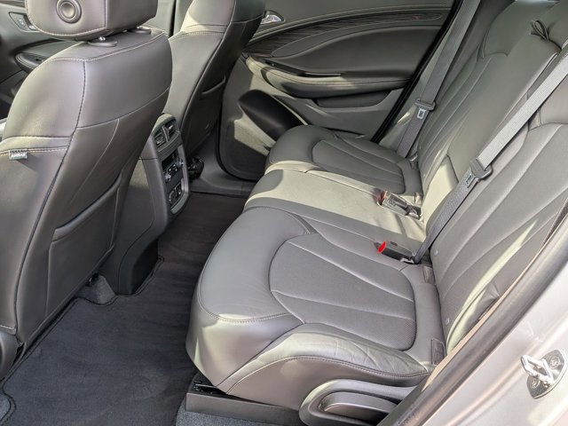 Used 2017 Buick Envision Essence image 15