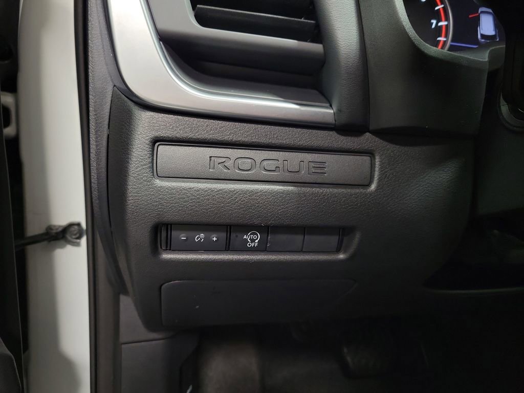 Used 2023 Nissan Rogue S FWD image 21