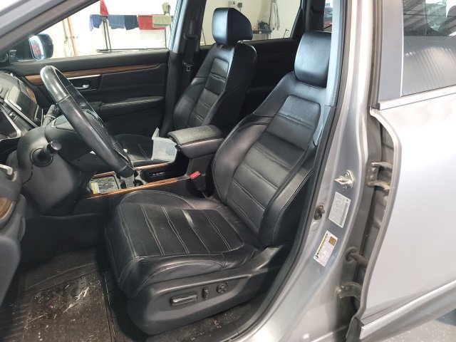 Used 2020 Honda CR-V Touring image 5