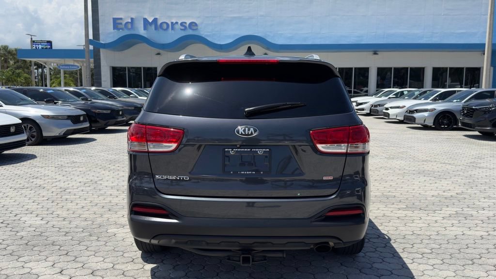 Used 2018 Kia Sorento FWD image 5