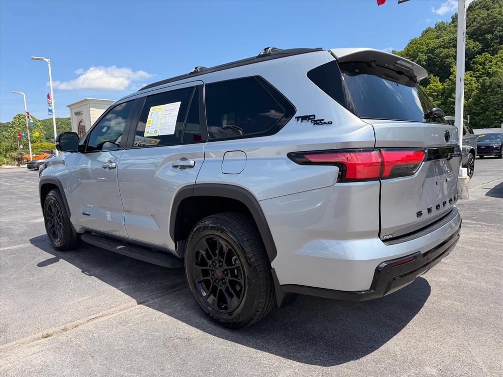 Used 2025 Toyota Sequoia Limited w/ TRD Off-Road Package AWD/4WD image 7