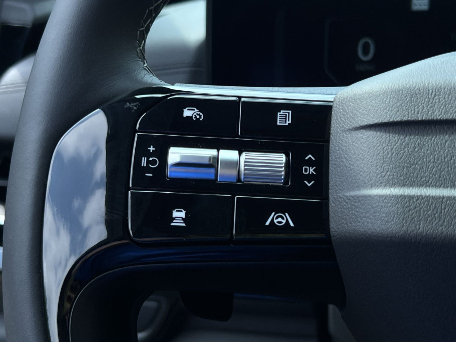 New 2027 Kia Carnival SX Prestige FWD image 22