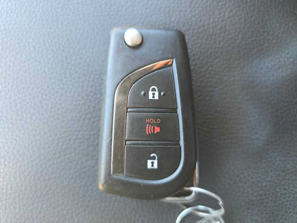 Used 2022 Toyota RAV4 LE AWD/4WD image 21