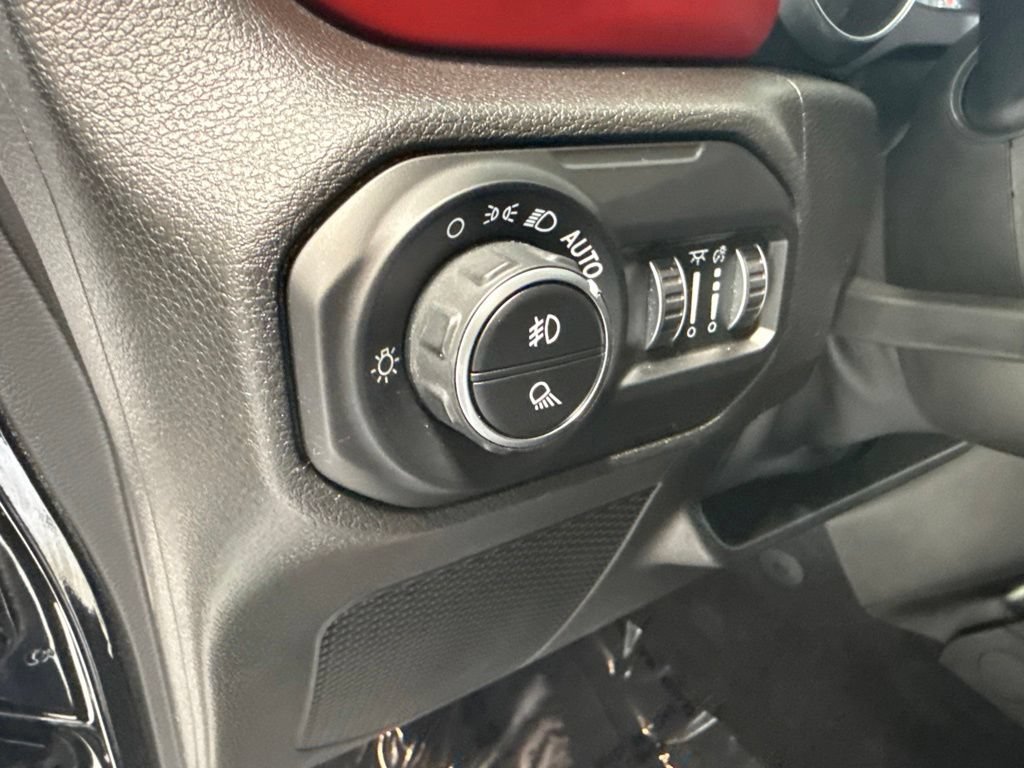 Used 2021 Jeep Gladiator Rubicon AWD/4WD image 19