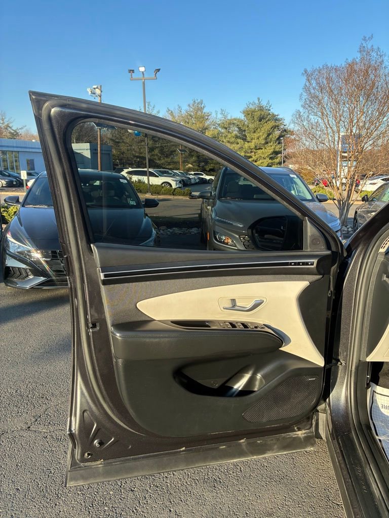 Used 2023 Hyundai Tucson Limited image 44