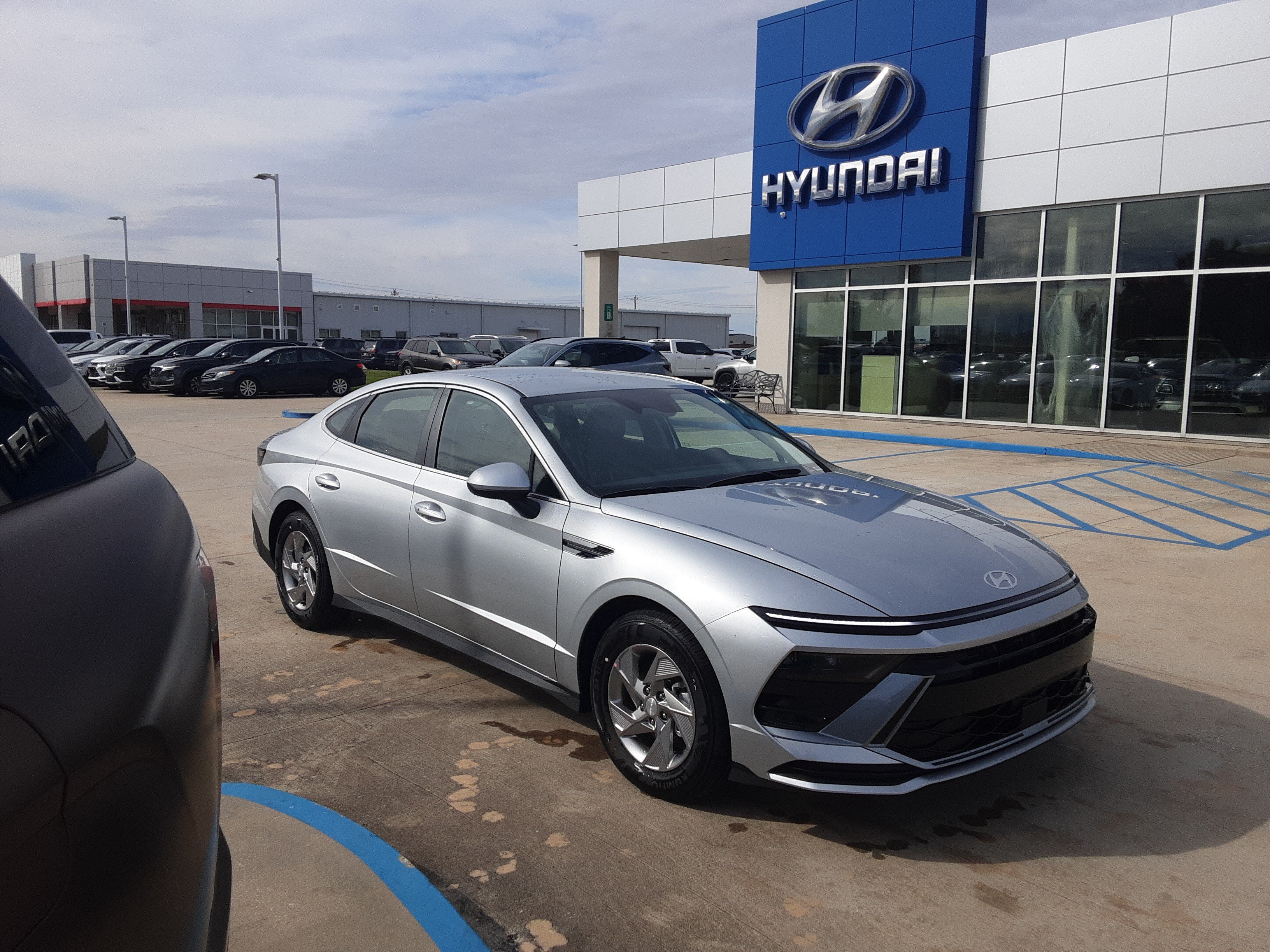 New 2026 Hyundai Sonata SE FWD image 1