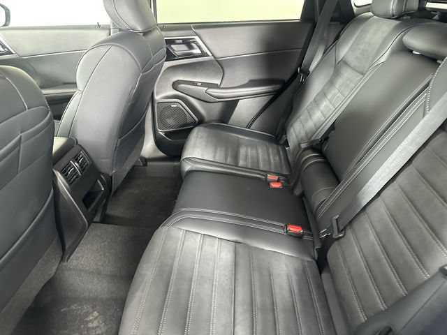 New 2026 Mitsubishi Outlander SE AWD/4WD image 18