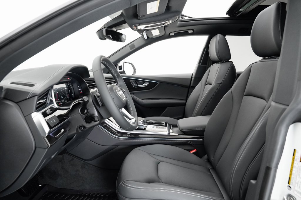 Used 2025 Audi Q8 Premium Plus w/ Premium Plus Package image 12
