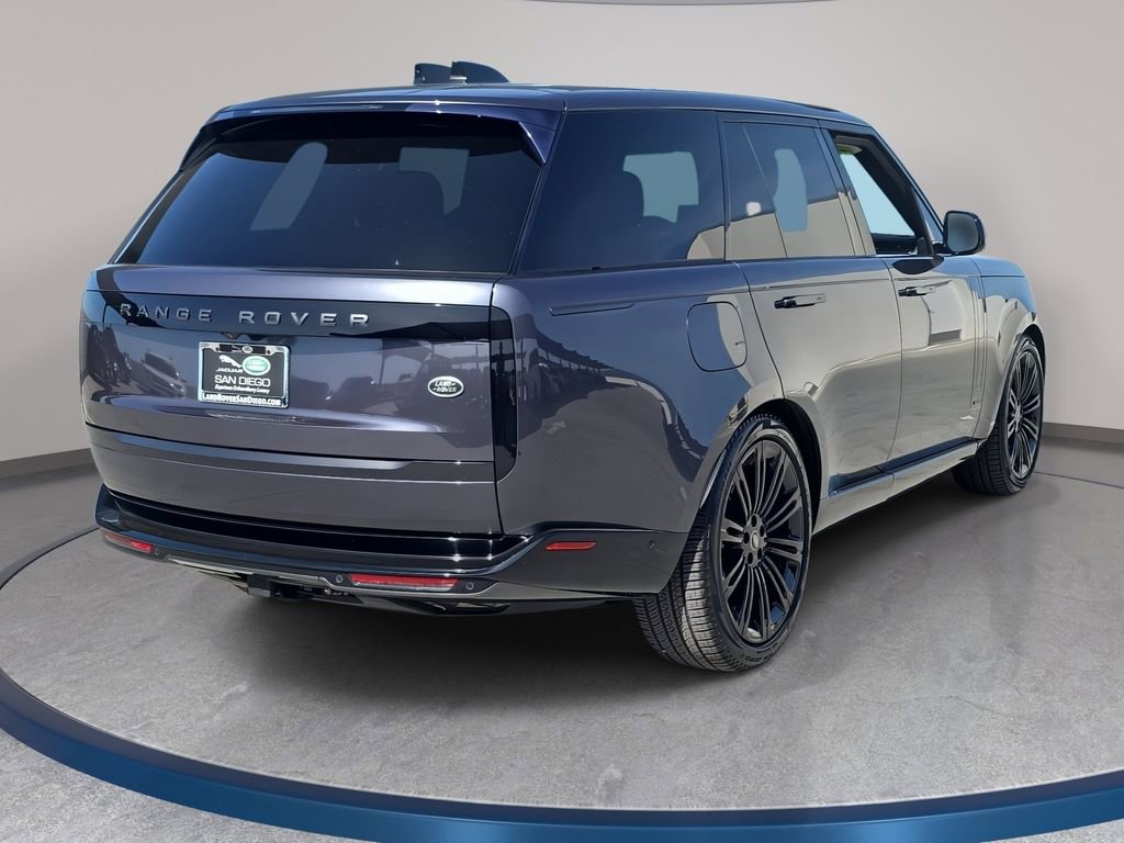 Used 2023 Land Rover Range Rover Autobiography image 5