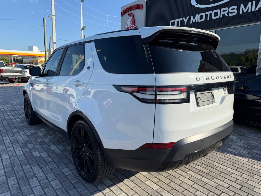 Used 2019 Land Rover Discovery SE image 5