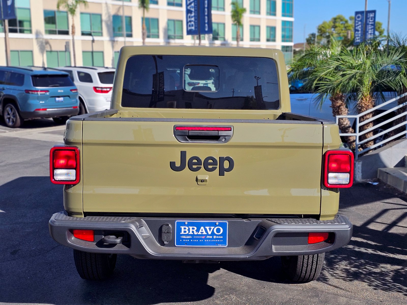 New 2026 Jeep Gladiator Sport AWD/4WD image 6