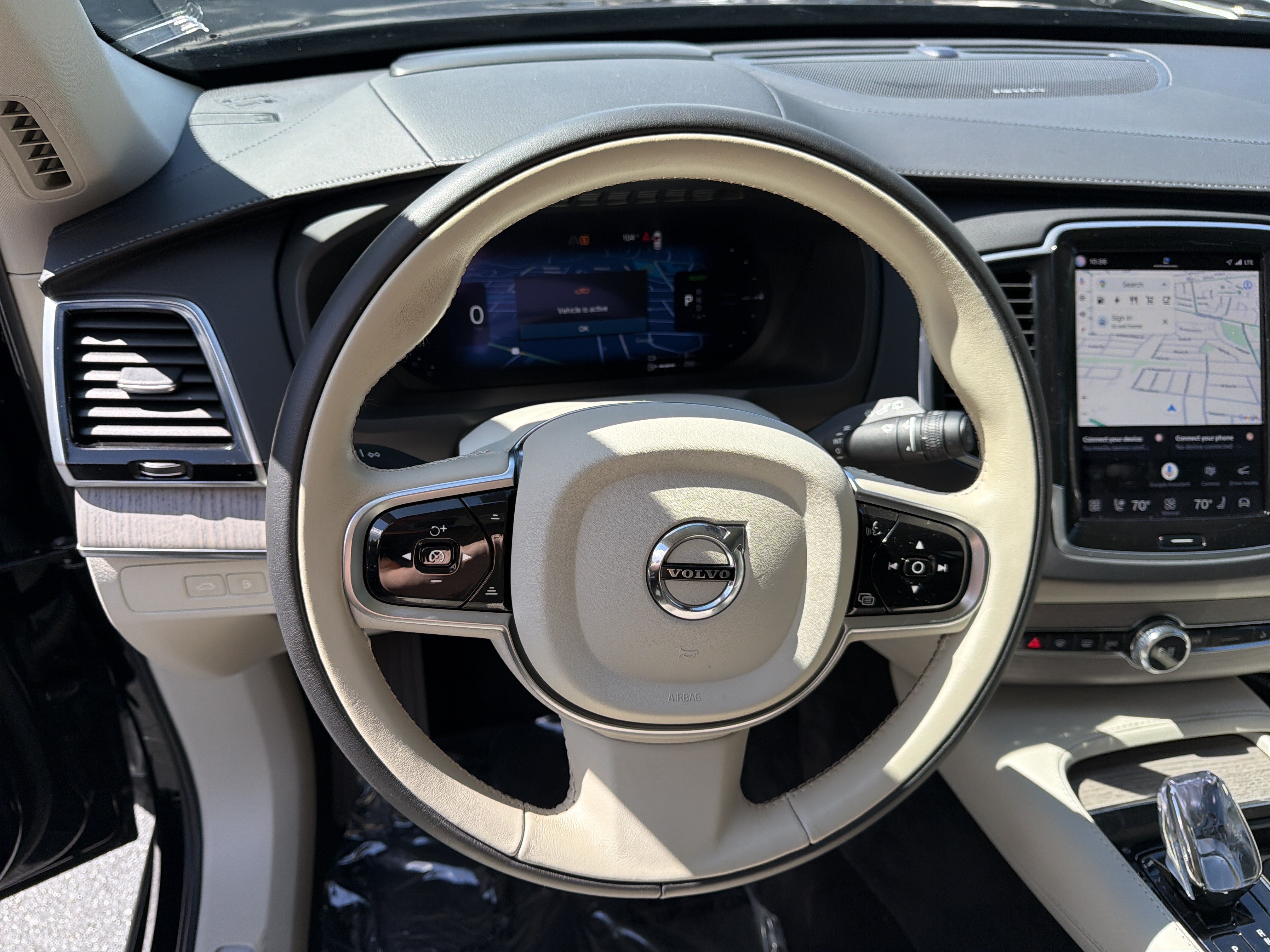 Certified 2024 Volvo XC90 T8 Ultimate w/ Protection Package Premier AWD/4WD image 18