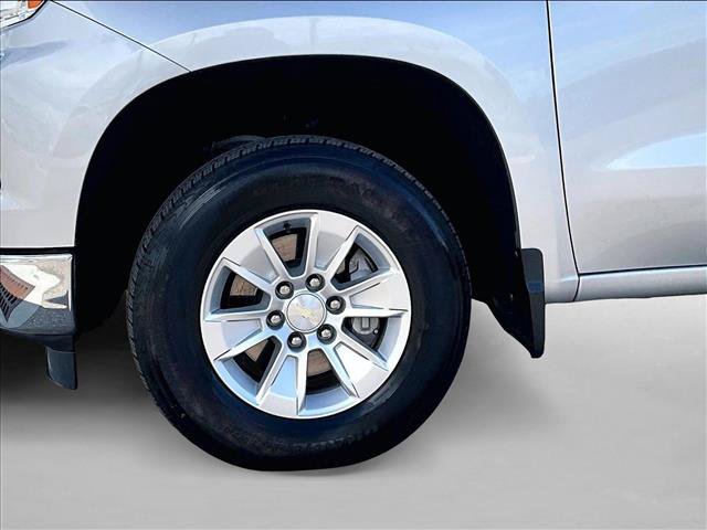 Used 2022 Chevrolet Silverado 1500 LT AWD/4WD image 10