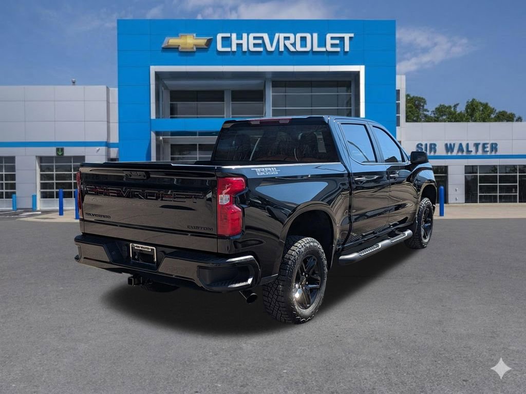 Used 2025 Chevrolet Silverado 1500 Custom Trail Boss w/ Dark Appearance Package image 6