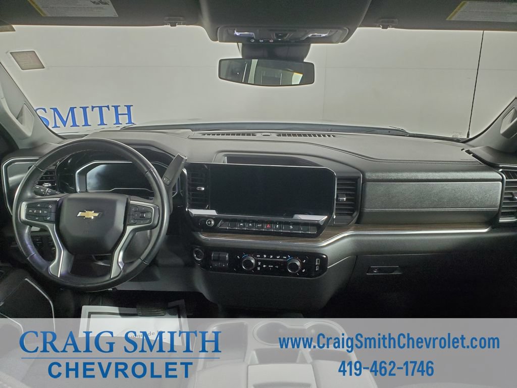 Used 2024 Chevrolet Silverado 1500 LT w/ Convenience Package II AWD/4WD image 16