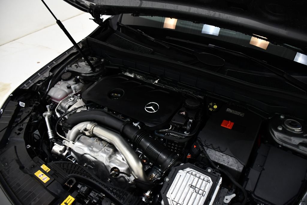 New 2026 Mercedes-Benz GLB 250 4MATIC image 5