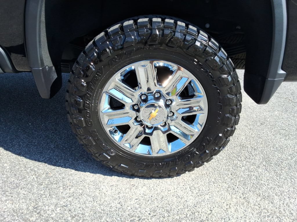 Used 2024 Chevrolet Silverado 3500 High Country w/ High Country Premium Package AWD/4WD image 14