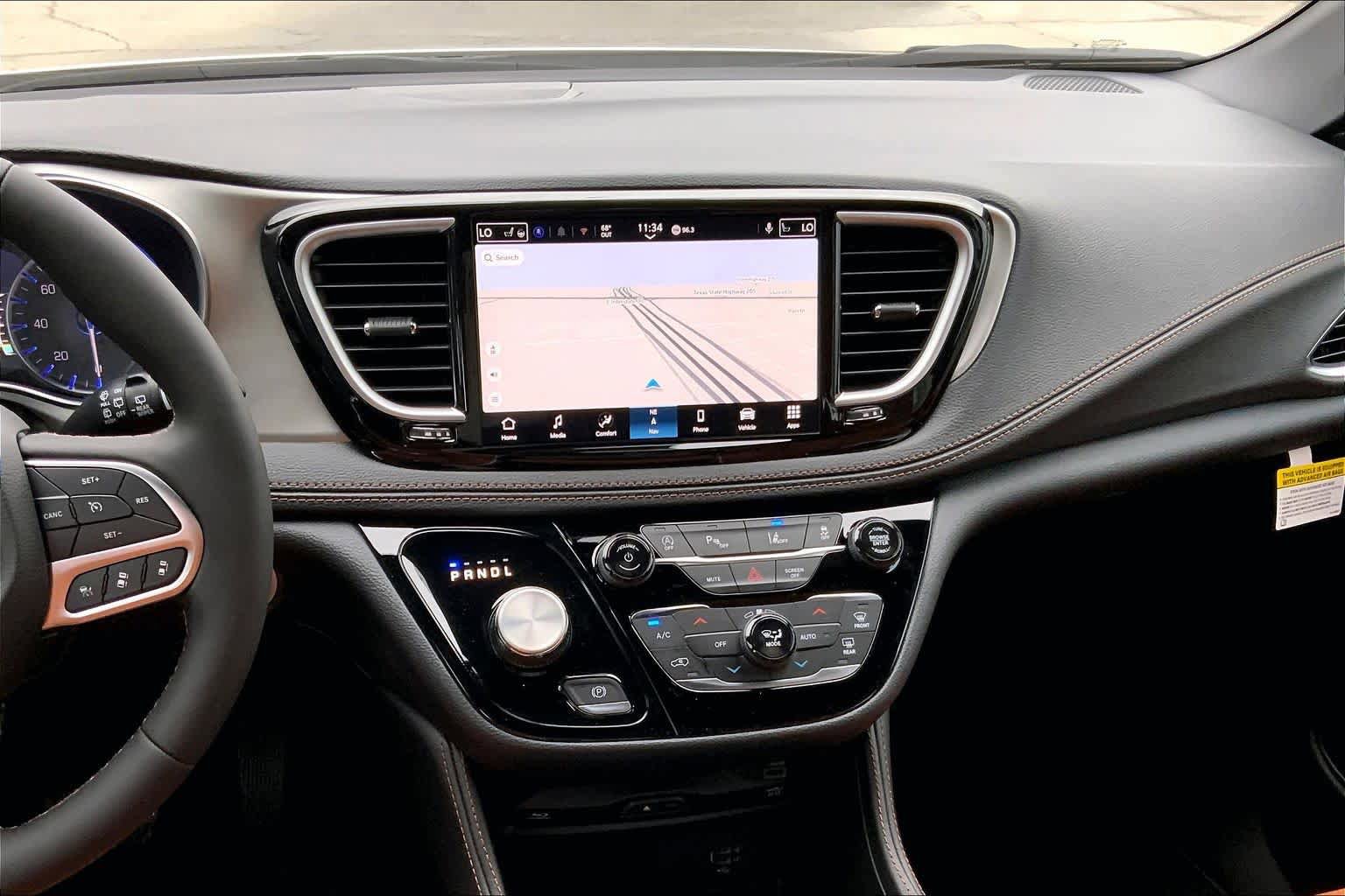New 2026 Chrysler Pacifica Pinnacle FWD image 13