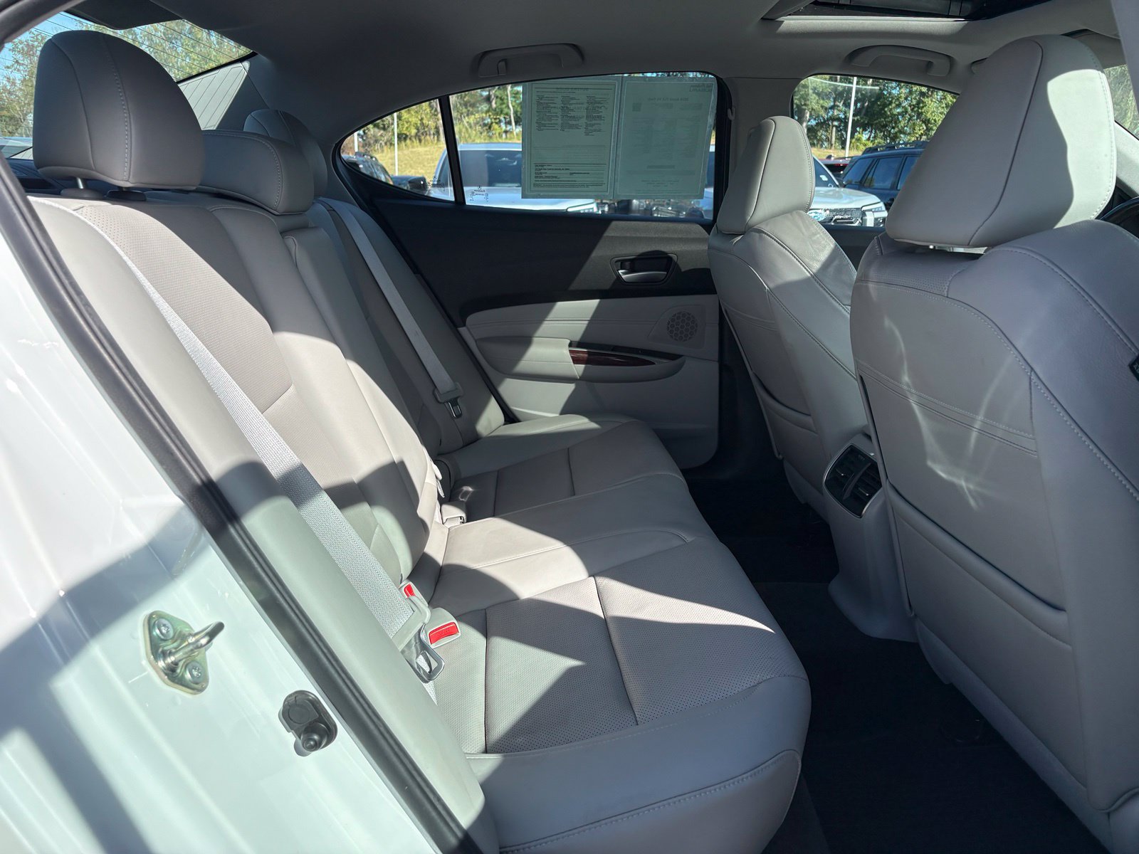 Used 2016 Acura TLX w/ Technology Package FWD image 31