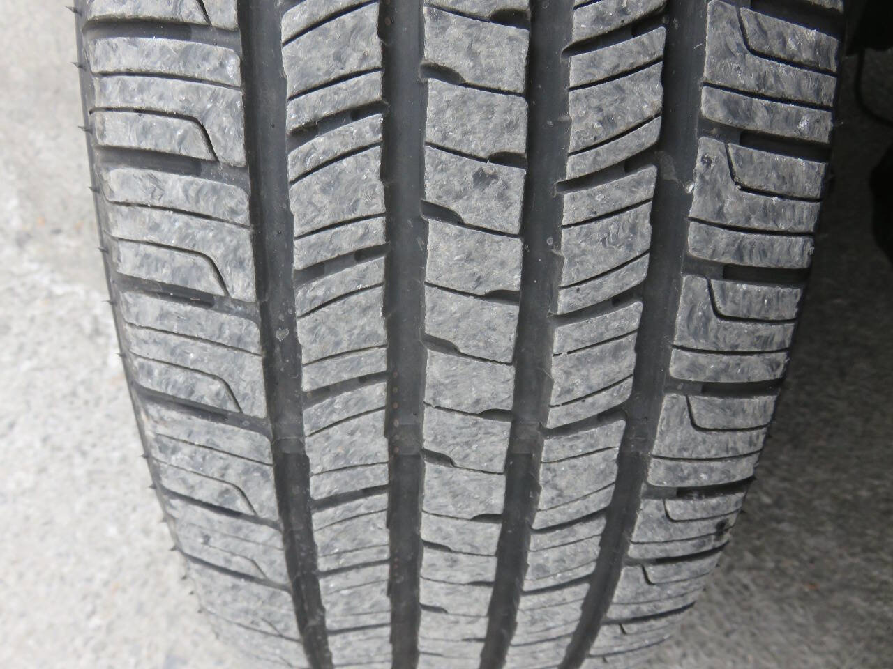 Used 2015 Volkswagen Golf S image 32