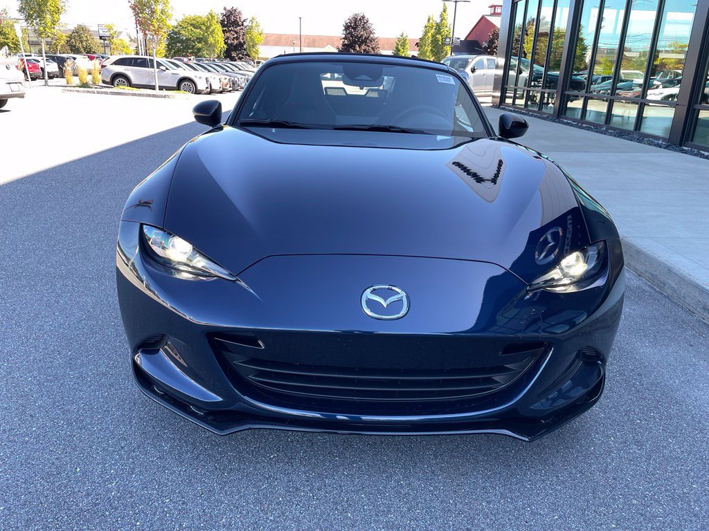 New 2026 MAZDA MX-5 Miata Club w/ Brembo/BBS/Recaro Package RWD image 3