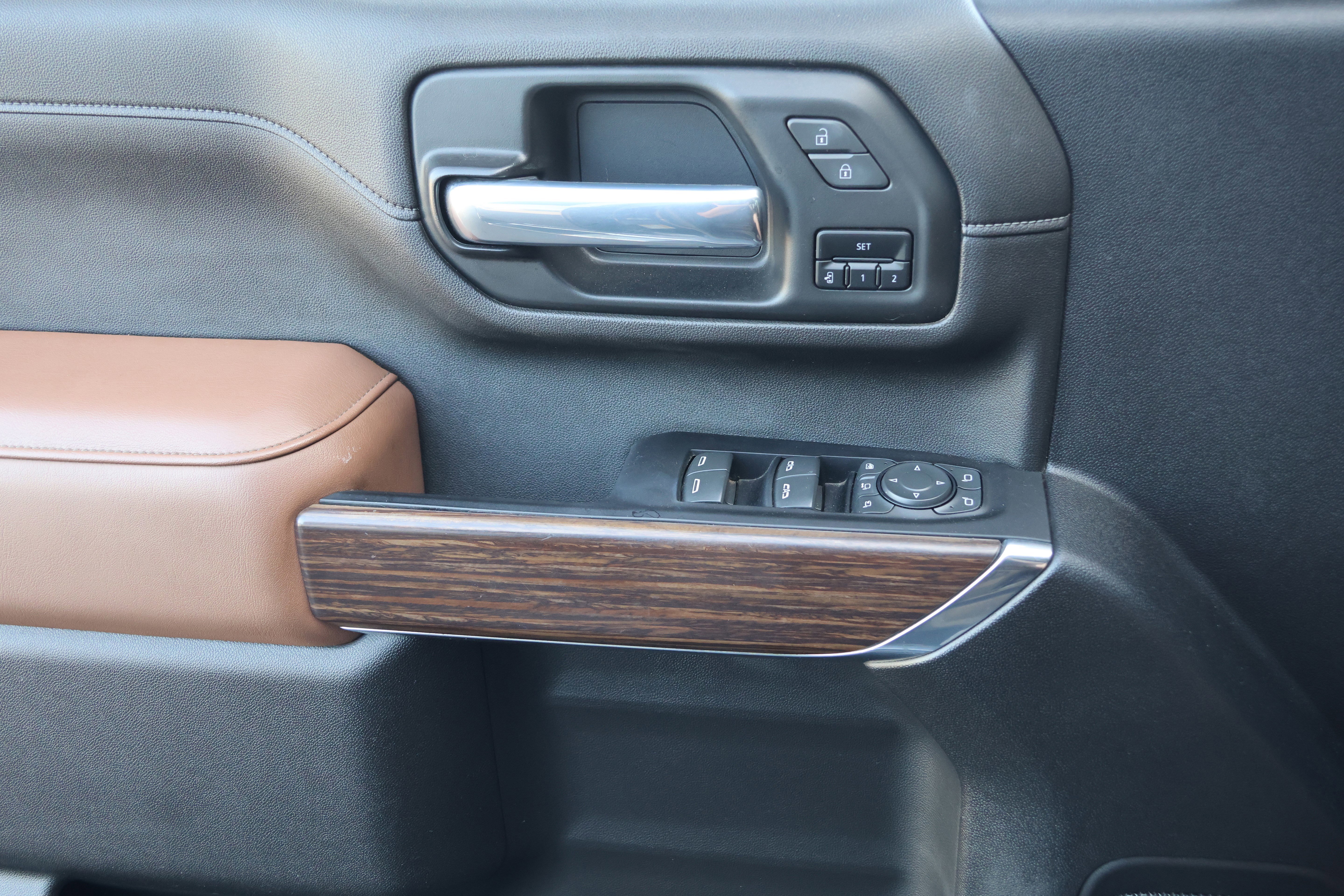 Used 2023 Chevrolet Silverado 2500 High Country w/ Z71 Off-Road Package AWD/4WD image 12