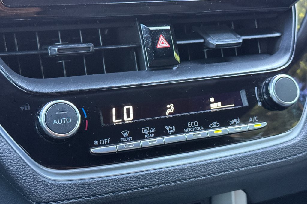 Certified 2025 Toyota Corolla Cross AWD Hybrid image 19