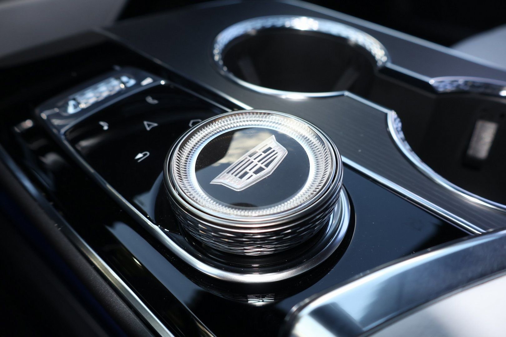 New 2026 Cadillac Lyriq Sport RWD image 10