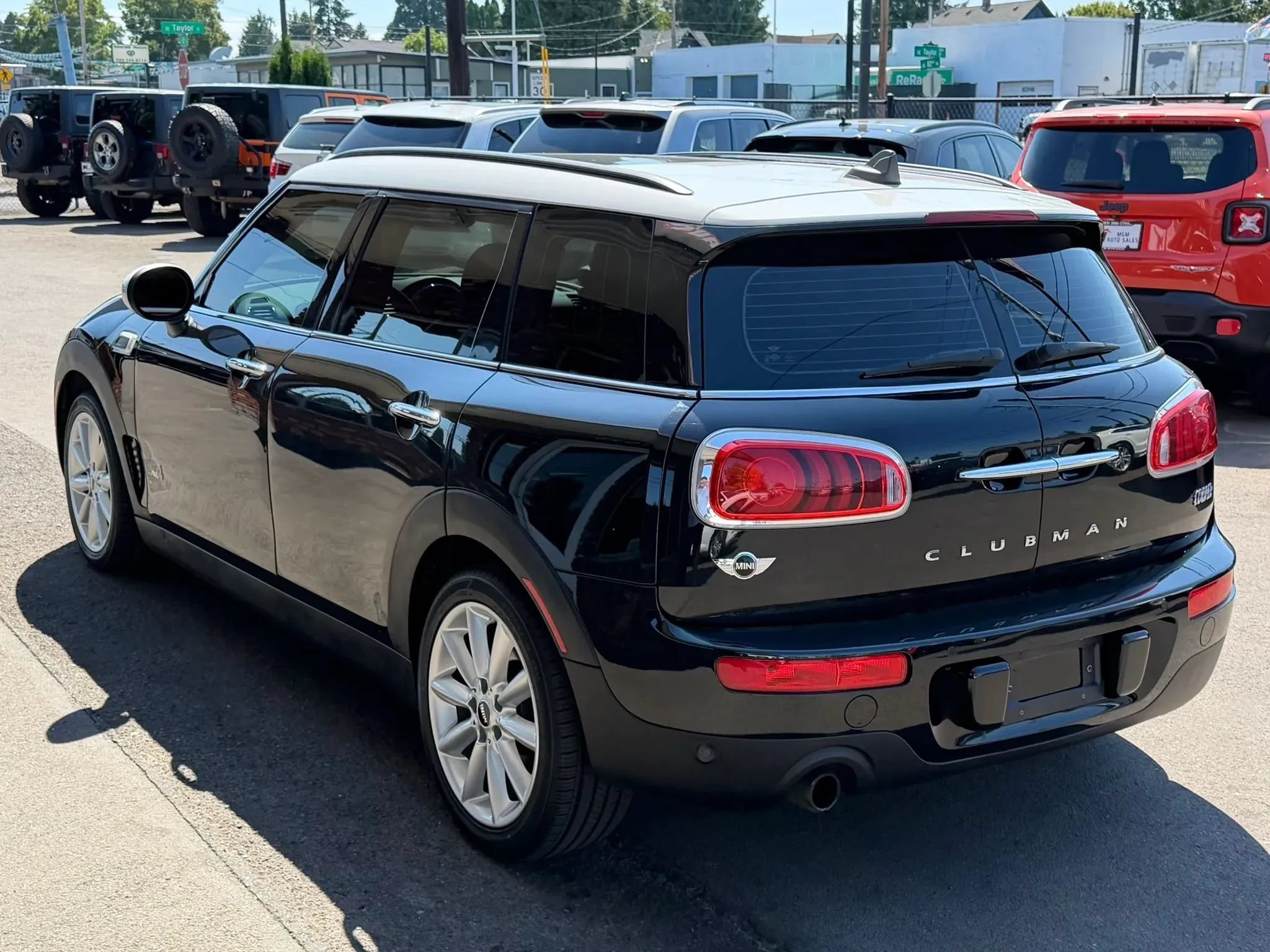 Used 2017 MINI Cooper Clubman ALL4 AWD/4WD image 8